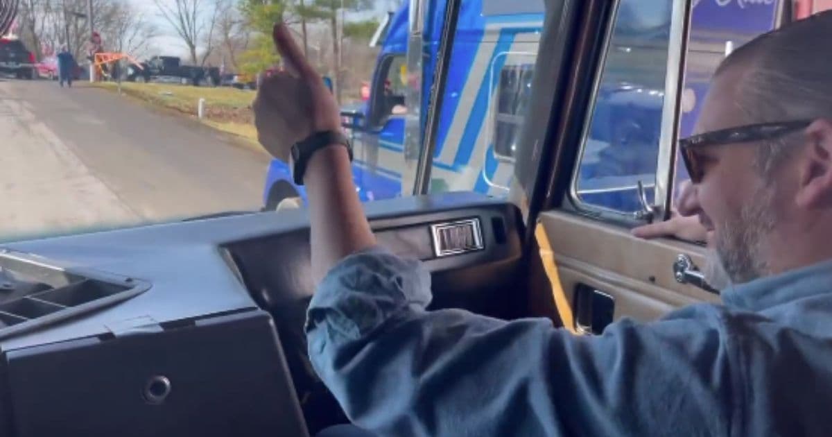 Video: Ted Cruz Rides Shotgun in 'People's Convoy' Truck, Thanks Every Person Standing for Freedom