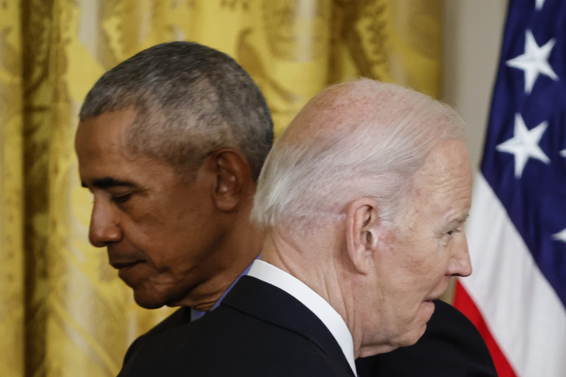 Obama Snubs Biden at 15th Anniversary of His Presidential Victory: āTensions Were Evidentā