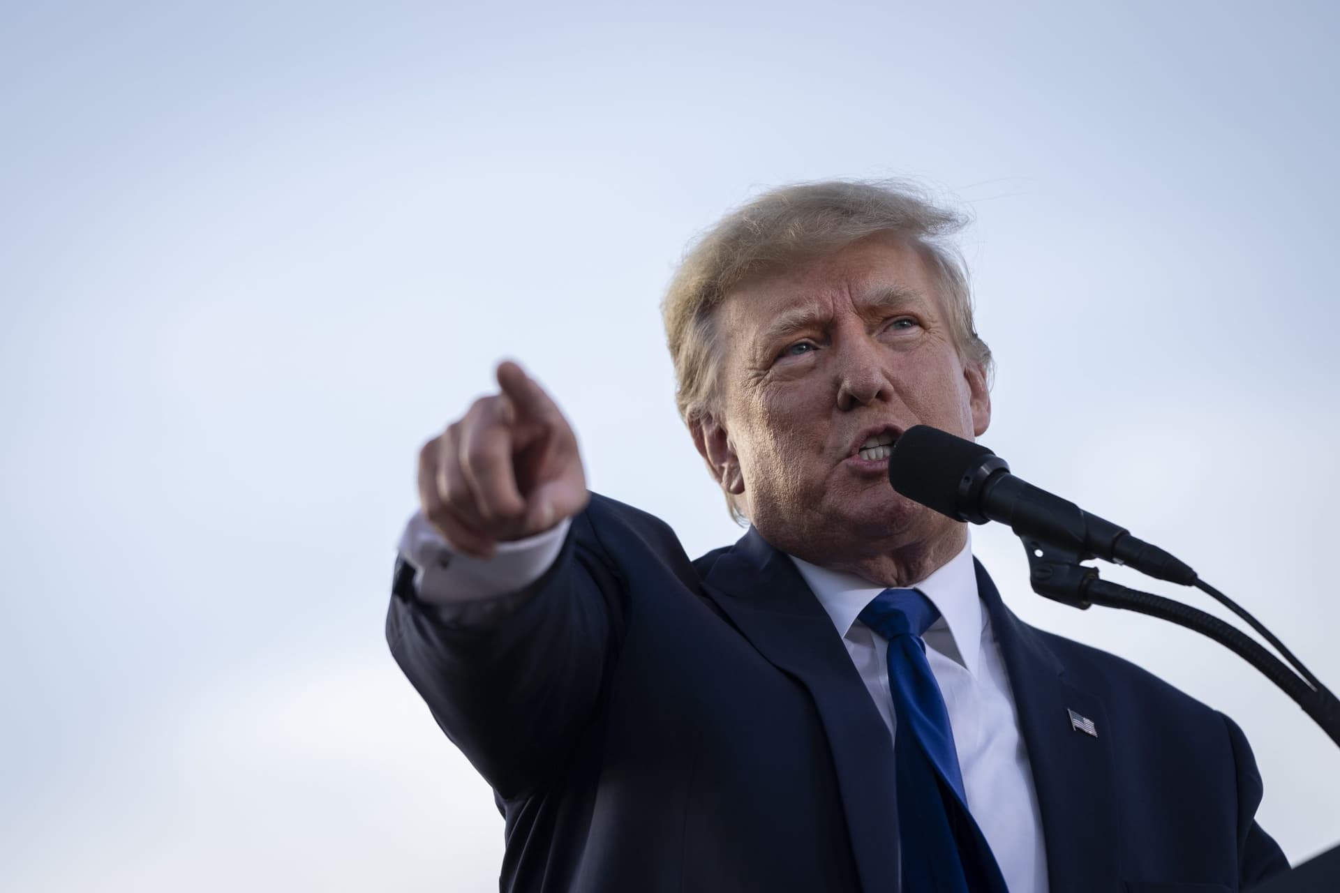 Trump Reportedly Mocks Prince Harry Over Relationship With Meghan Markle