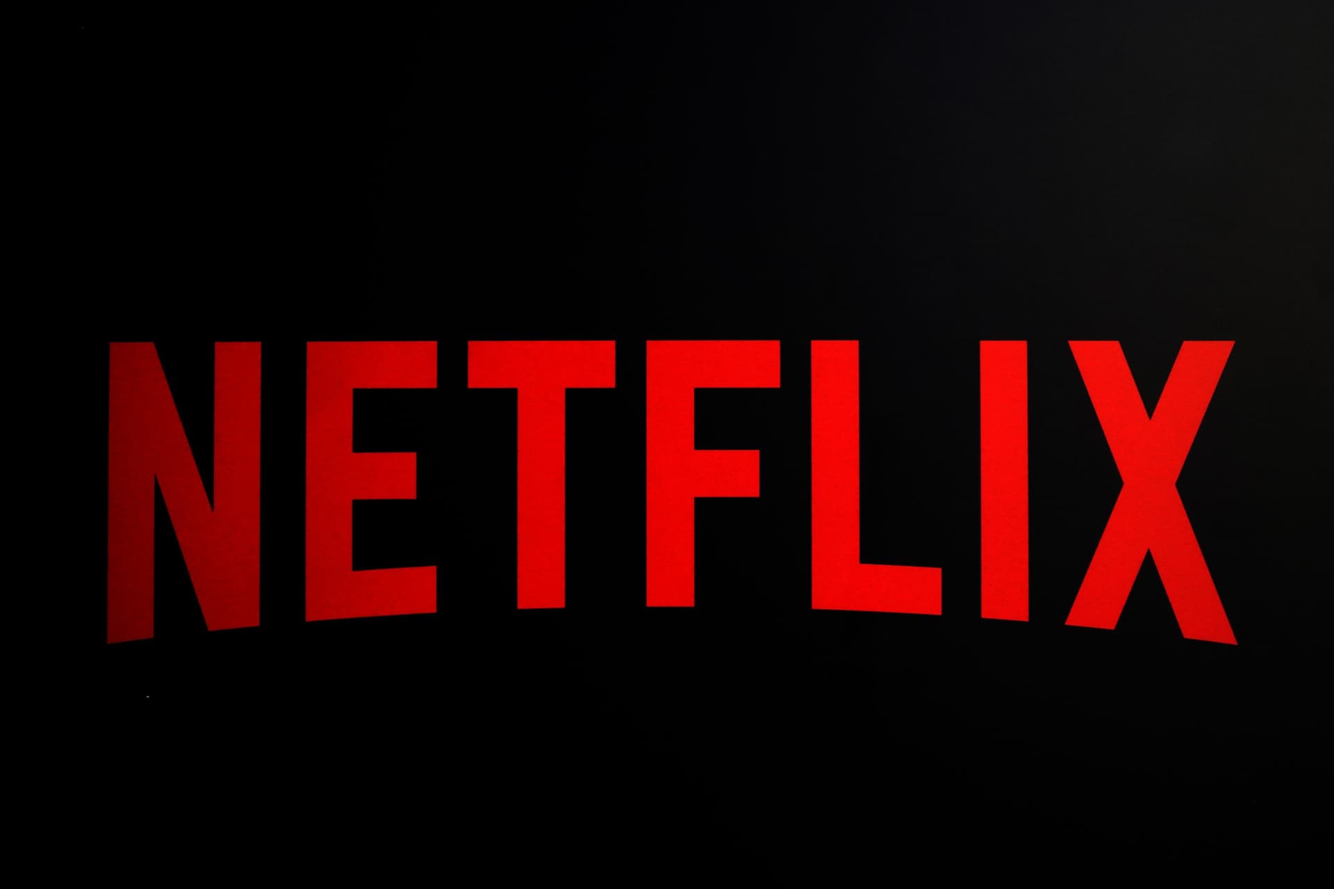 Elon Musk Blasts Netflix as Shares Drop