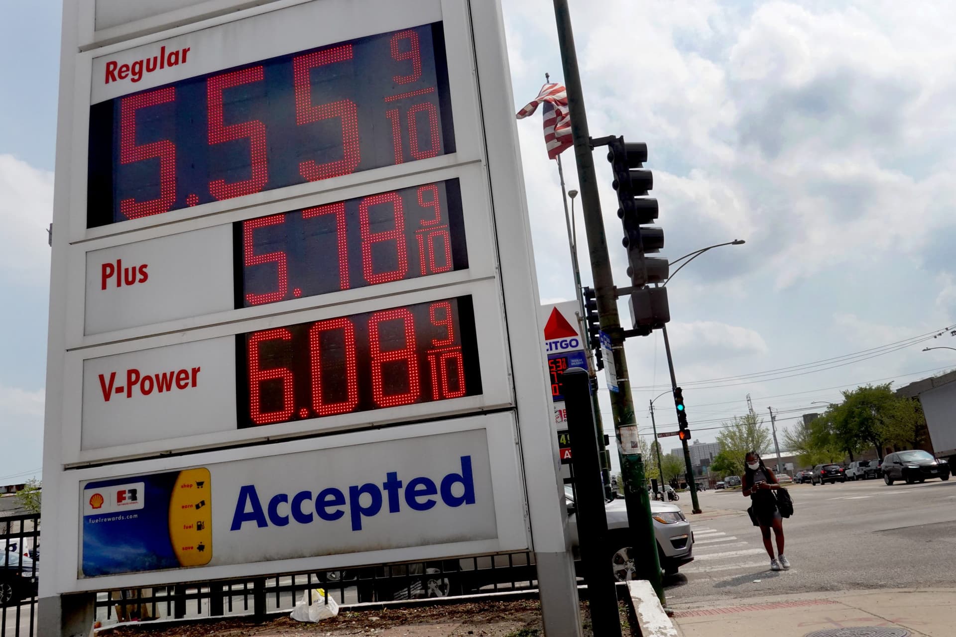 Gas Prices Tore Through Sheriff Dept. Budget – Now It’s Cutting Back On In-Person Response to 9-1-1 Calls