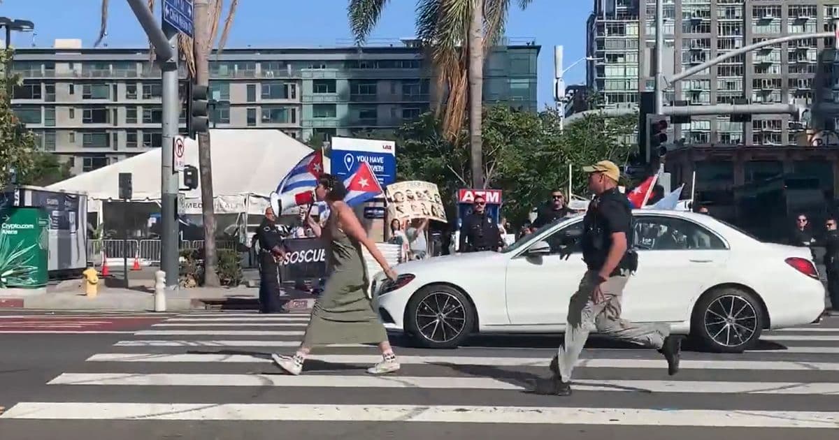 Secret Service Takes Down Protester Who Rushed Biden’s Motorcade While Screaming Pro-Abortion Messages