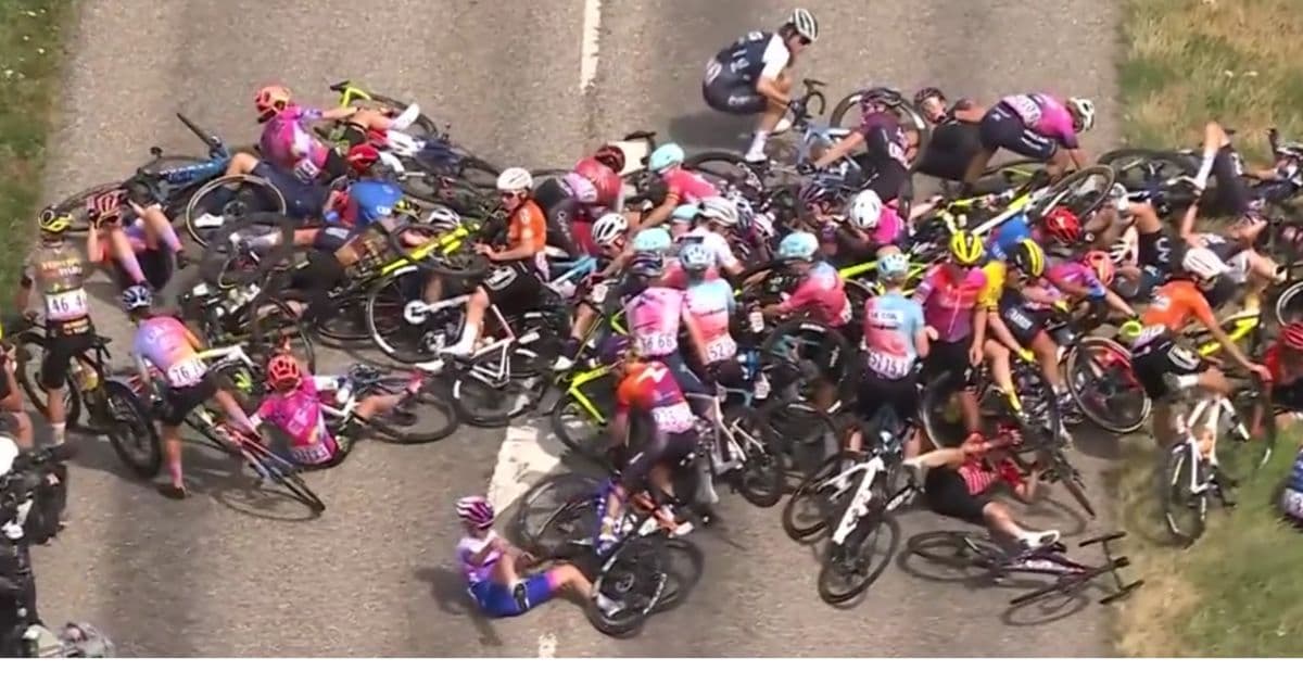 Watch as Major Crash at All-Female Tour de France Downs Dozens of Riders
