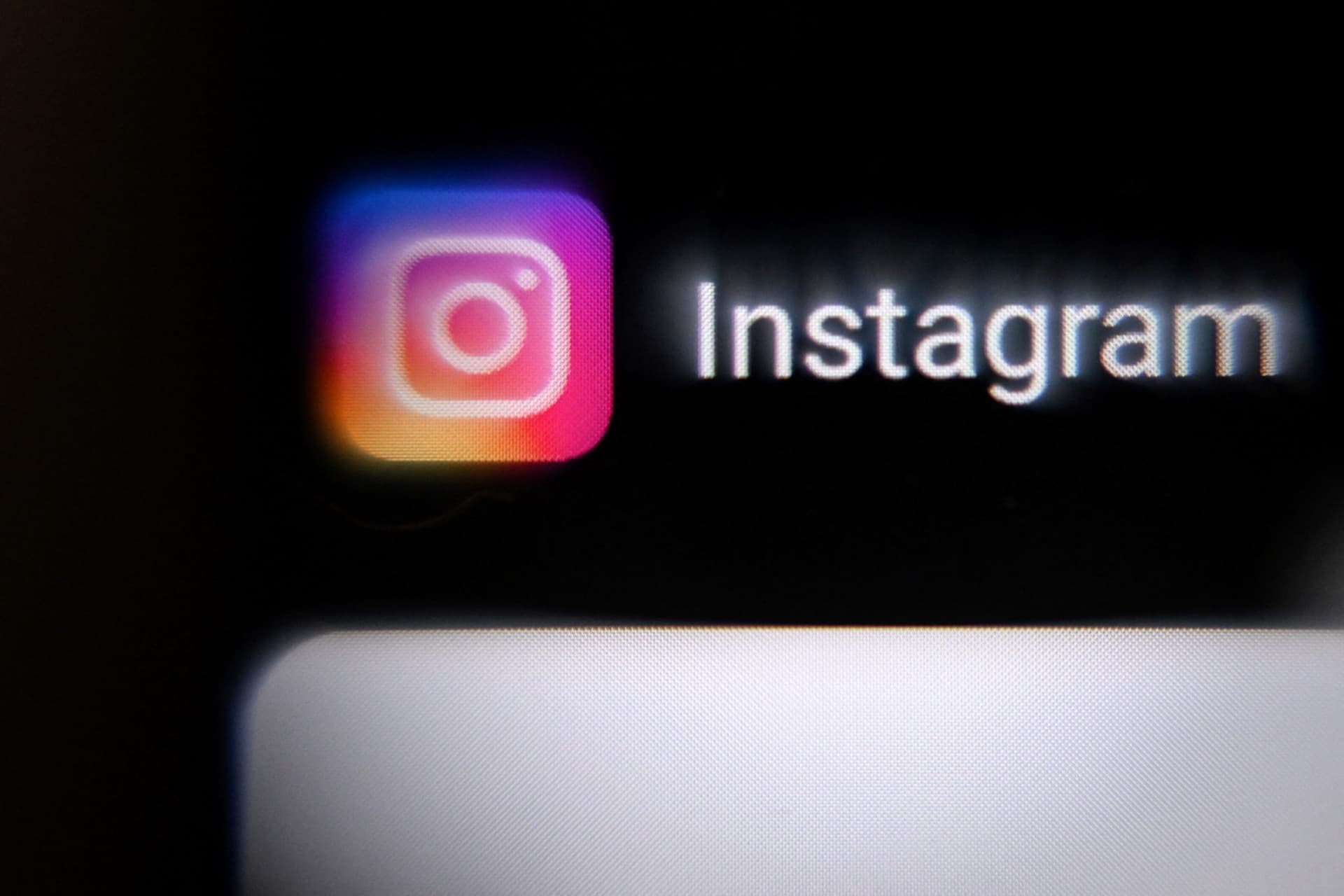 Instagram Chief Responds to Complaints About the App From Users, Including the Kardashians