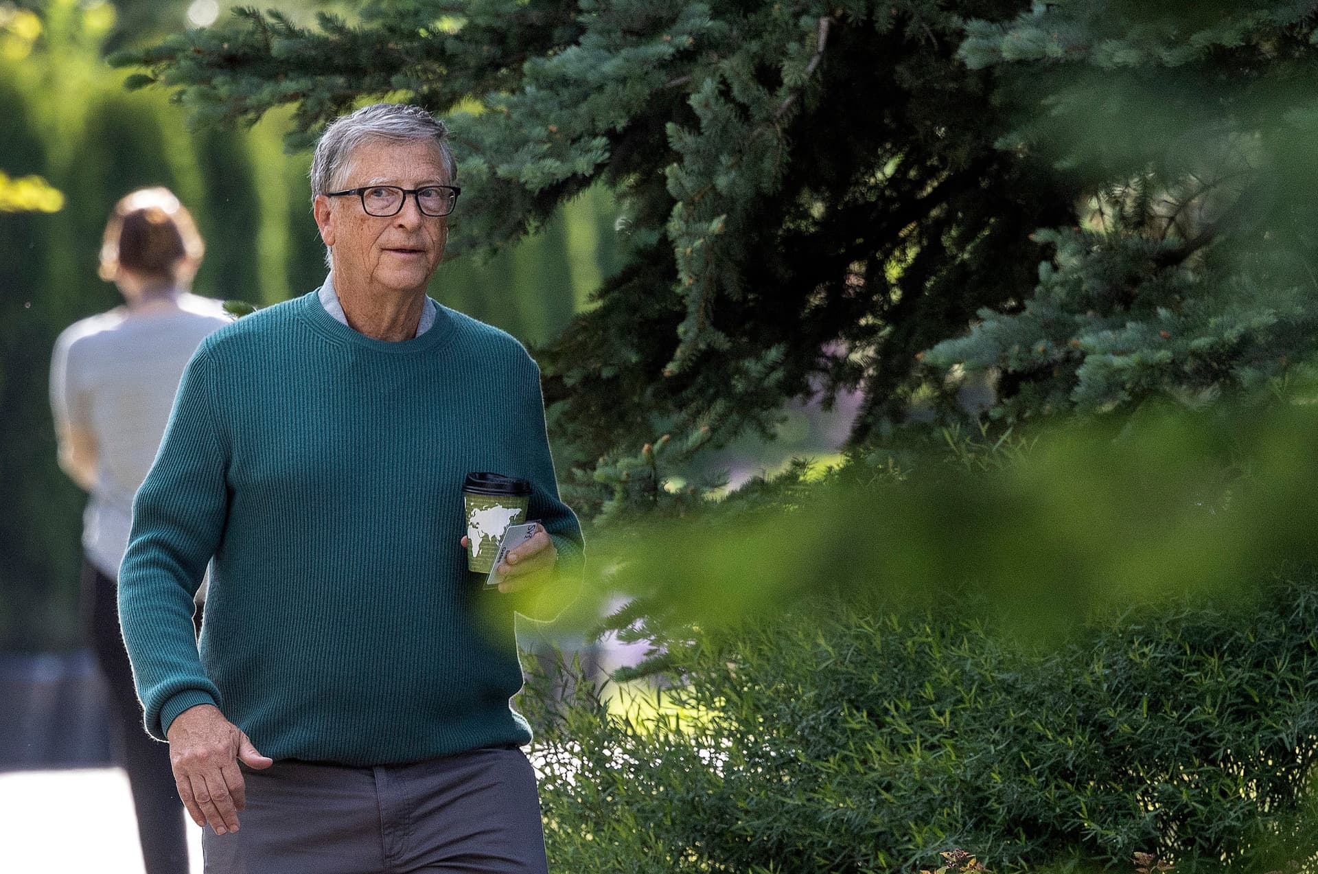 Bill Gates Approved to Buy Acres of Farmland in North Dakota After Deal Was Put On Pause