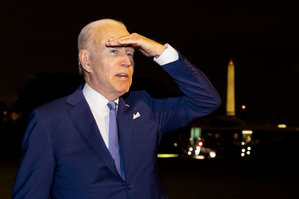 Biden Celebrates Americans Saving $25 a Month As Gas Prices Dip â It Doesnât Go As Planned