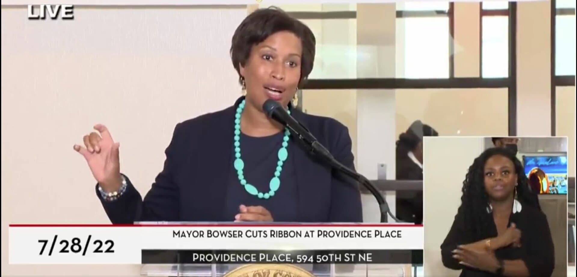 DC Mayor Calls for National Guardâs Help to Address âHumanitarian Crisisâ Involving Illegal Immigrants