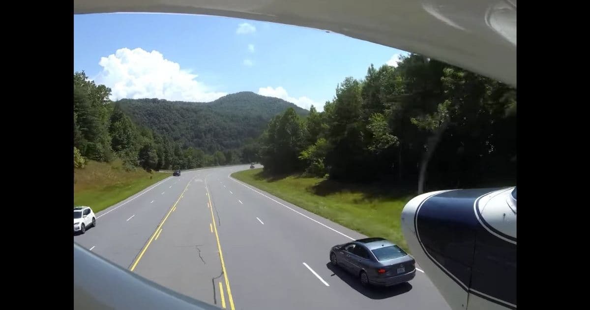 'Amazing' Video: Plane Forced to Make Emergency Landing on Busy Highway, Narrowly Avoids Catastrophe