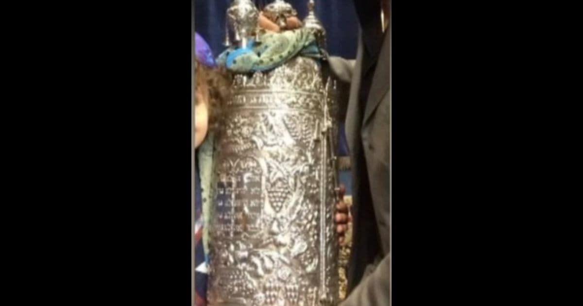 Priceless Torah Stolen in Las Vegas Expo Heist, Massive Reward Posted