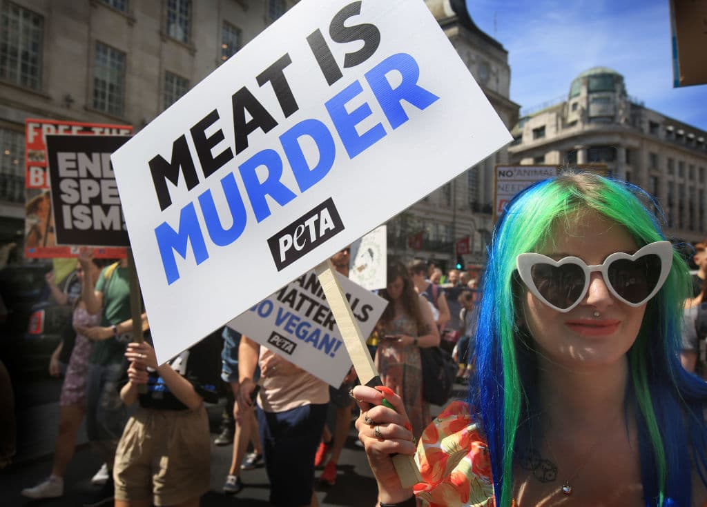 Savage Restaurant Owner Completely Fed Up with 'Holier-than-thou' Vegans, Will Now Make Them Go Hungry