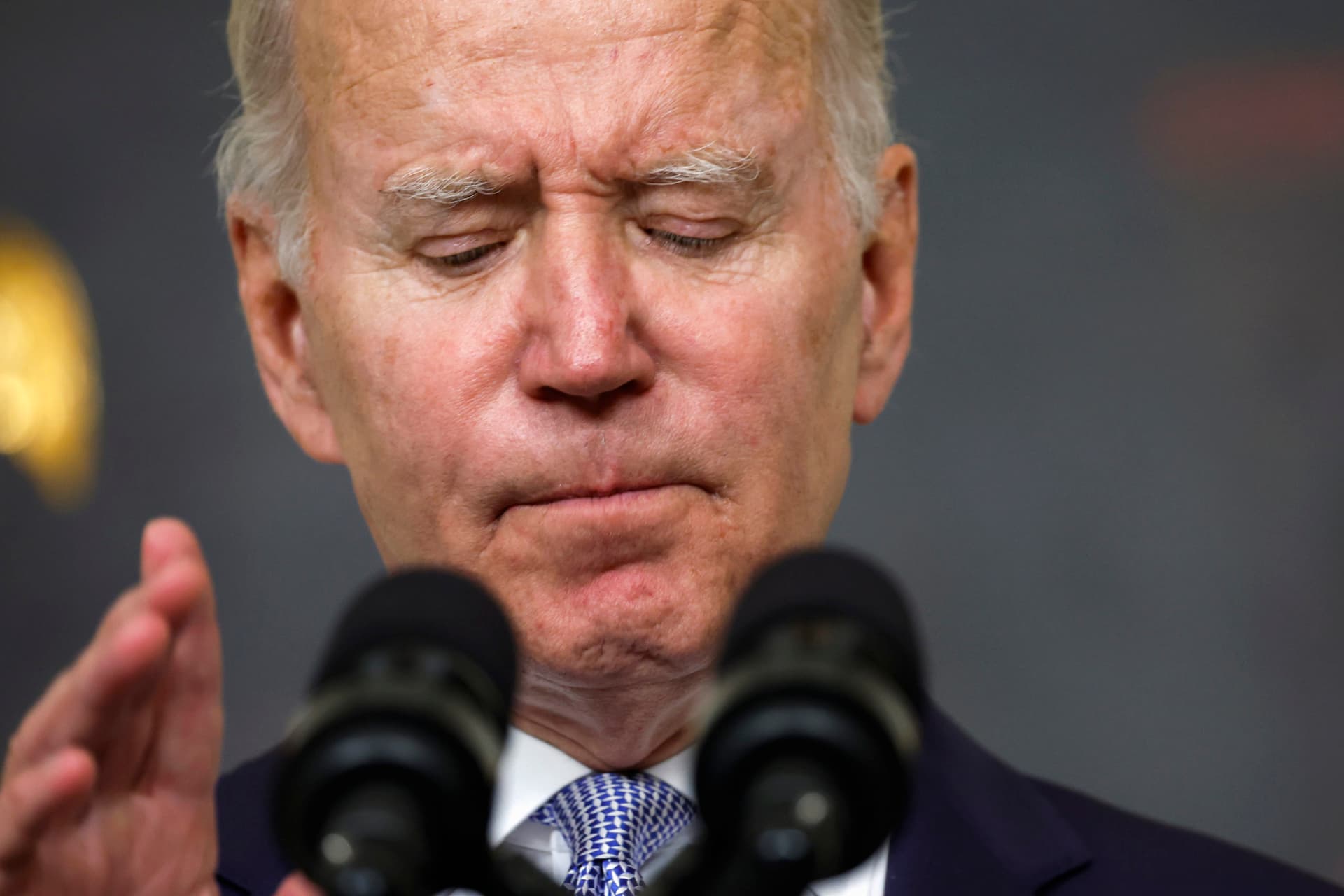 Bill Clintonâs Comments About a Recession Come Back to Haunt Biden 20 Years Later