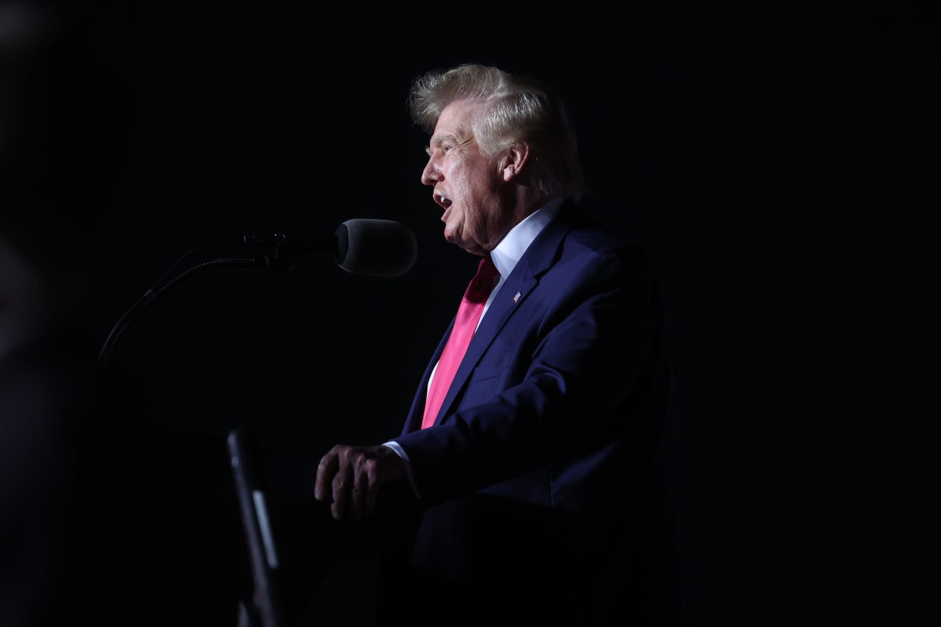 Trump Has 4-Word Demand — It Involves Documents, Raid
