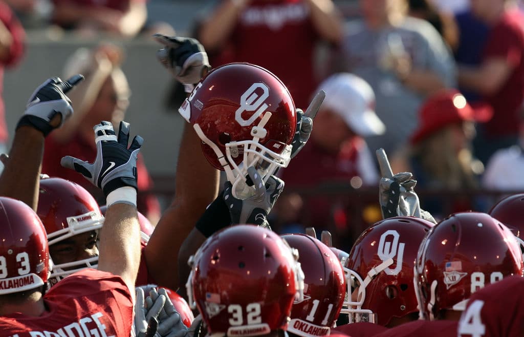 Oklahoma Coach's Career Ends Over Single Word He Read Aloud from Slacking Player's iPad