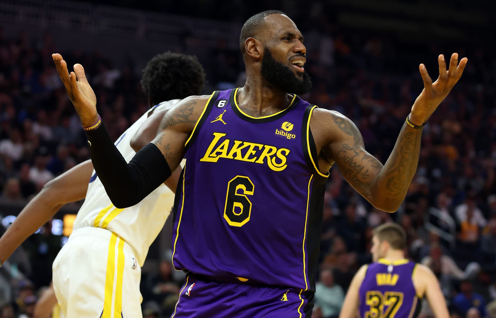 LeBron Exposed on Camera: Heās an All-Time Terrible Teammate