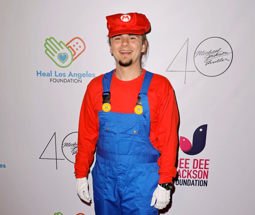 Michael Jacksonâs Son Talks Helping Others Grieve Loved Ones 13 Years After Fatherâs Death