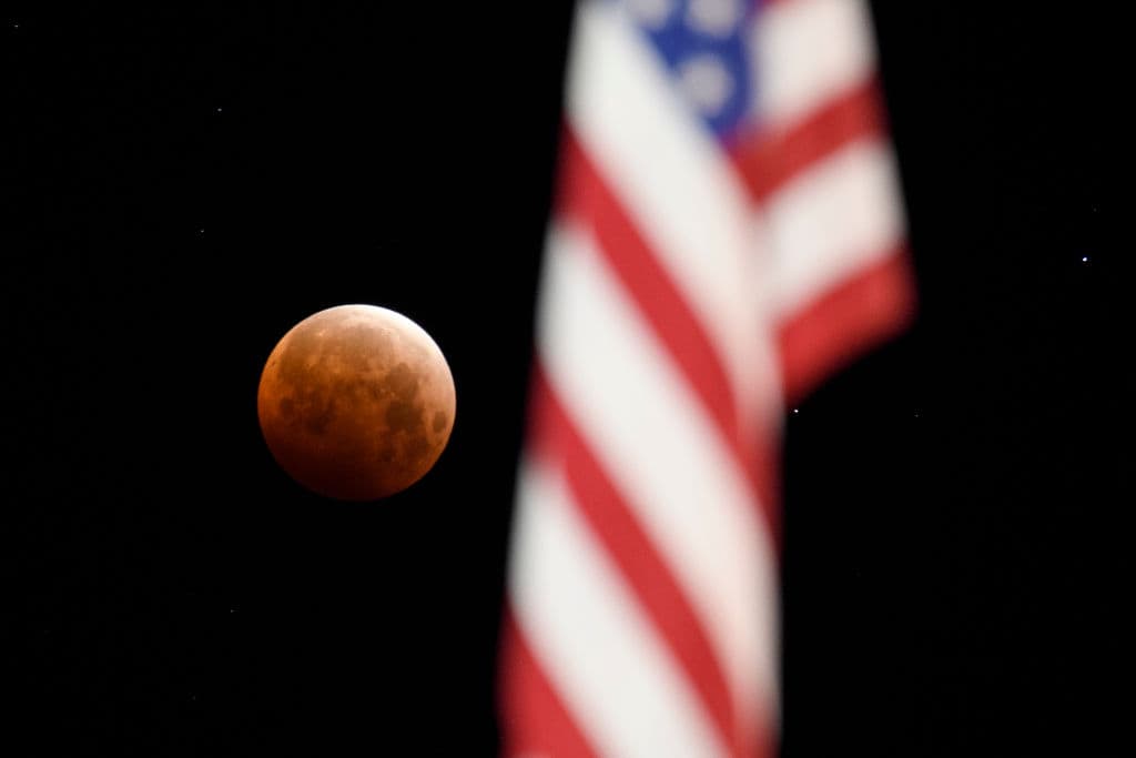âBlood Moonâ Will Rise Over America on Election Day