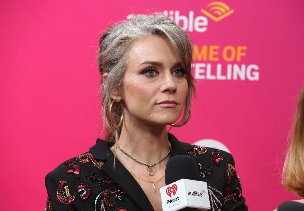 āBigotā Actress Hilarie Burton Calls Out Candace Bure Over Traditional Marriage Views