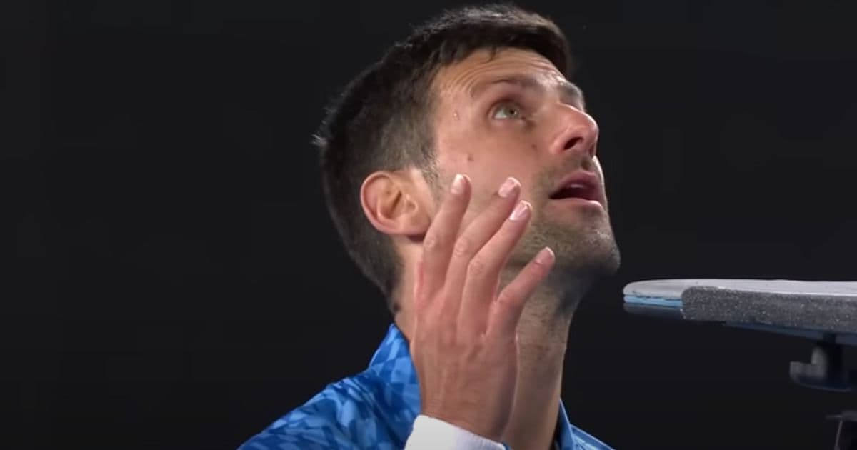 Tennis Star Stops Game, Demands to Know Why Umpire Hasnāt Handled Situation in the Stands