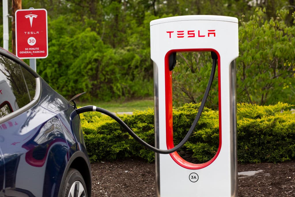 Tesla Owners Experience Major Buyerâs Remorse After Losing Thousands of Dollars Overnight: âCheated and Robbedâ