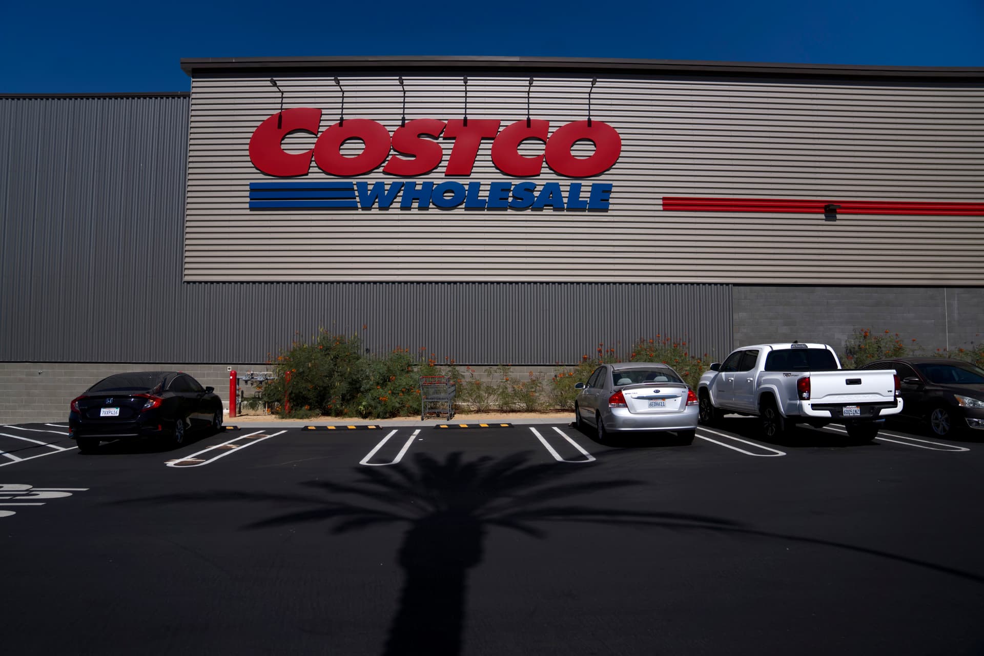 Costco Customers Shocked by Price of New Item on Food Court Menu