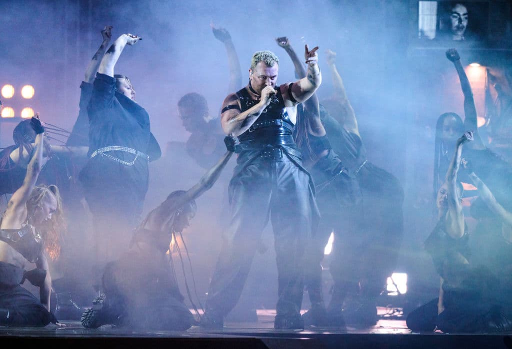Artist Who Headlined Satanic Grammy Performance Shocks Internet With New Outfit: āHeās Sold His Soulā
