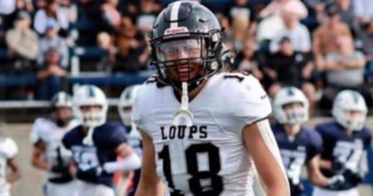 High School Football Player on Path to College Team Dies After âCardiac Arrestâ in His Sleep