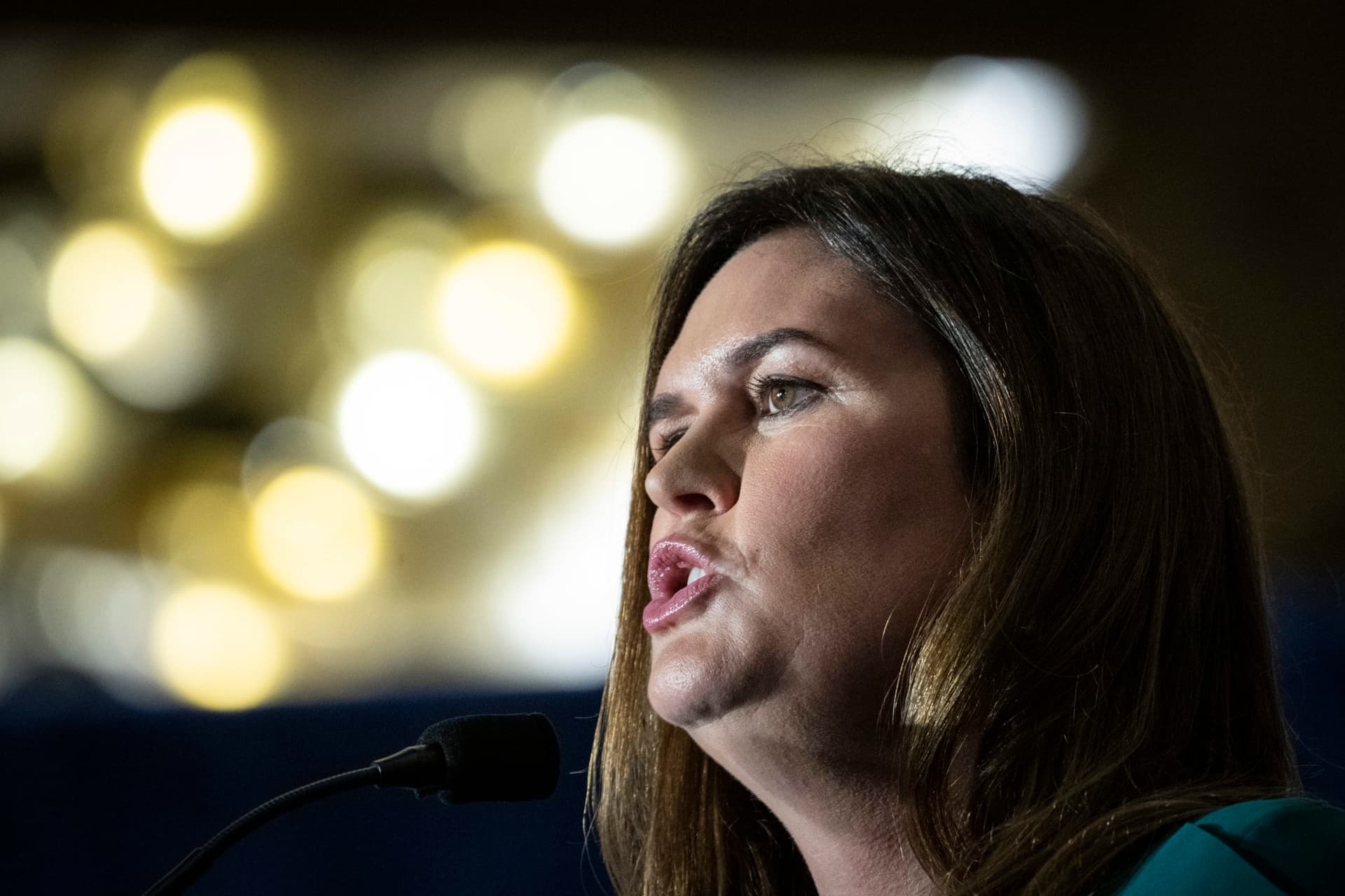 Sarah Huckabee Sanders Signs School Bathroom Bill: āNo Placeā for the āWoke Agendaā