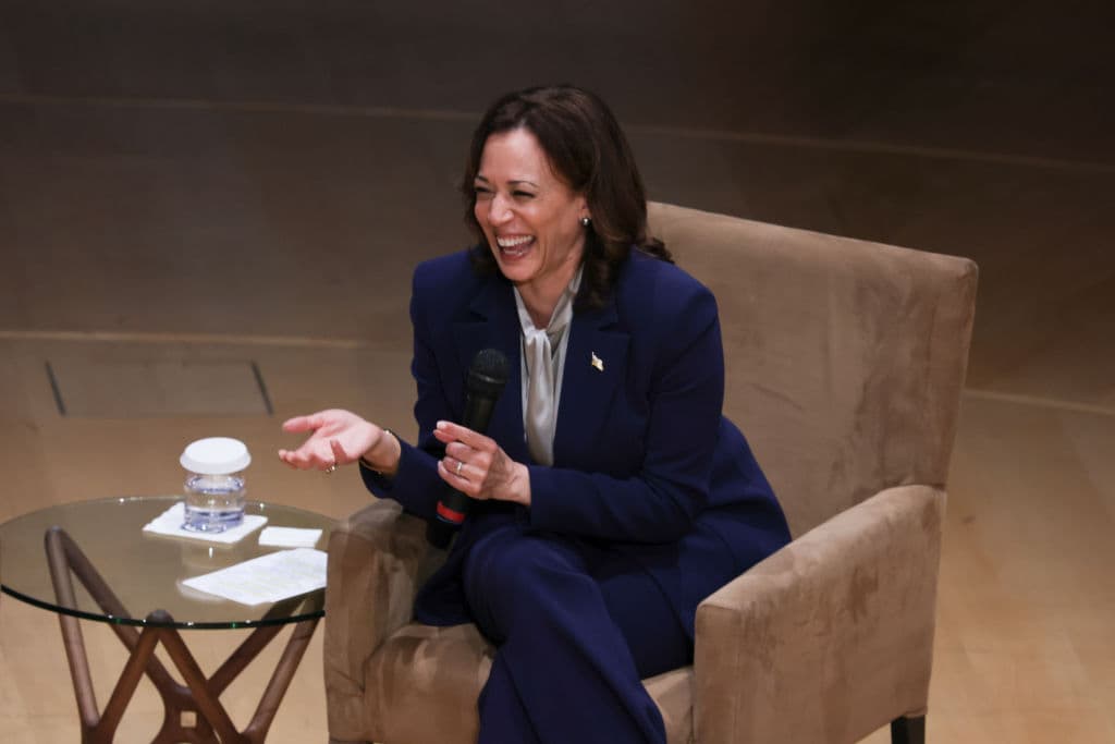 Watch: Cackling Kamala Pulls an Elaine, Gets Roasted for Extremely Lame Dance Moves