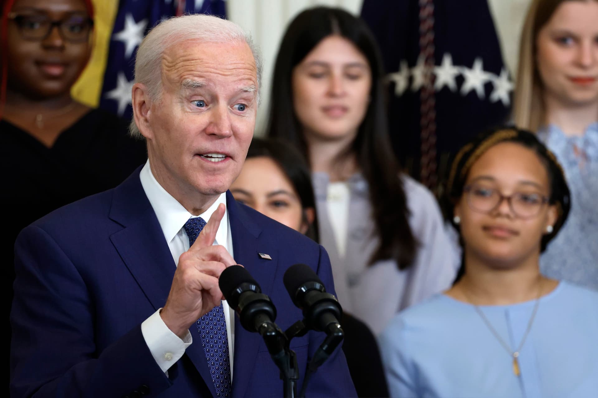 âNothing but Gaslightingâ: WH Press Secretary Slammed Following Question About Biden Family Payout