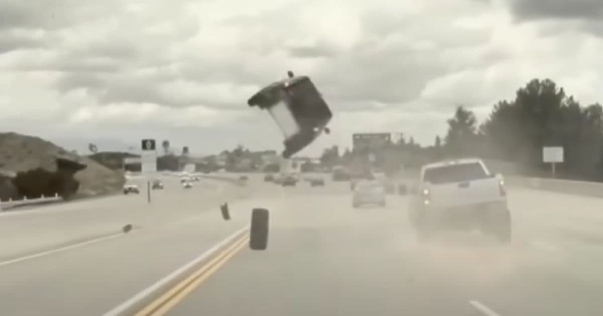 āLike a Stunt from a Movieā: Dashcam Shows Moment Loose Tire Launches Car Into a Sky-High Flip
