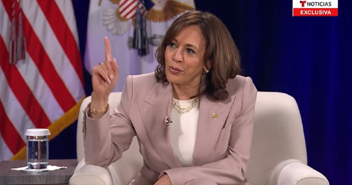 Americans Hoping Biden Makes It 2 More Years After āEmbarassingā Video of Kamala Harris Goes Viral