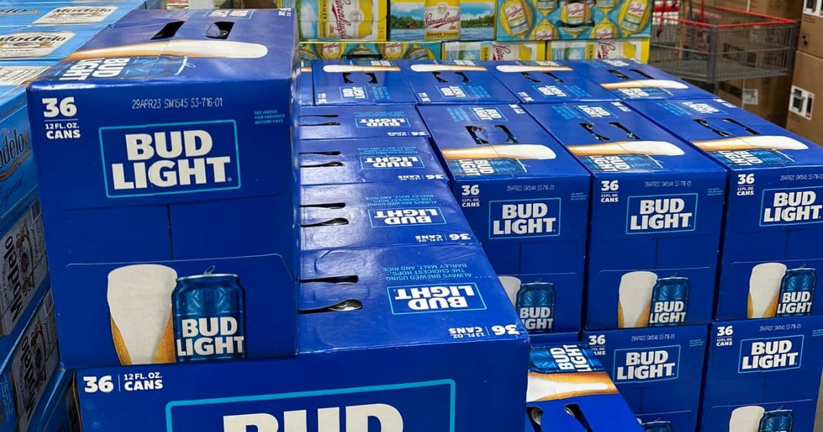 Price of 36-Pack of Bud Light at Costco Goes Viral – They Are Pretty Much Giving It Away at This Point