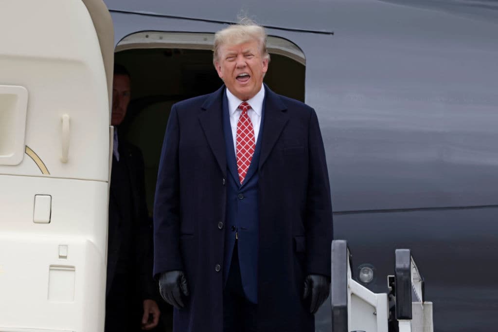 āOut of Hereā: Trump Reportedly Wanted Reporter Kicked off Plane