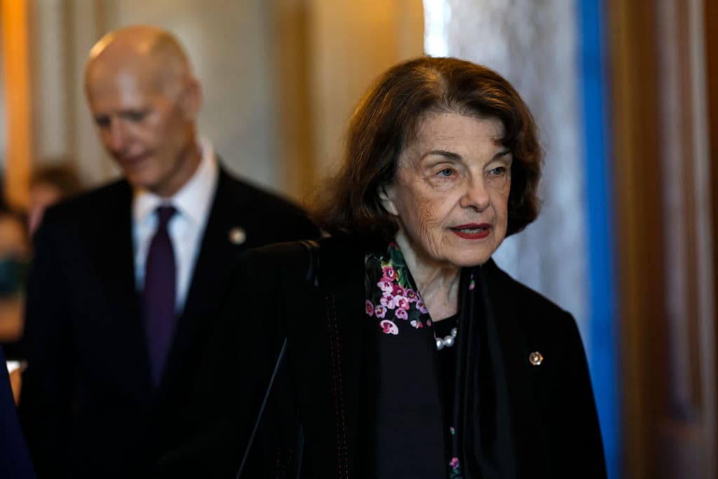 NYT Calls on Feinstein to Resign: āSenate Seats Are Not Lifetimeā Positions
