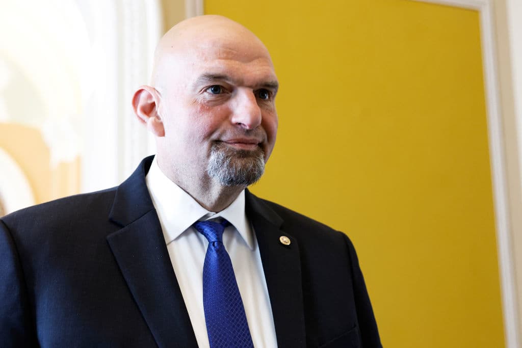 John Fettermanās Office Has Been Using a Dirty Trick To Cover for the Struggling Senator