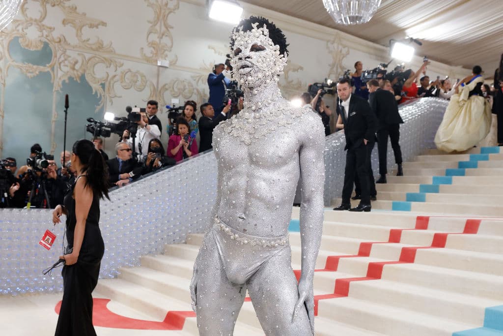 Star Accused of Wearing âSatanicâ Outfit As Elites Put Their Vanity on Full Display at Met Gala