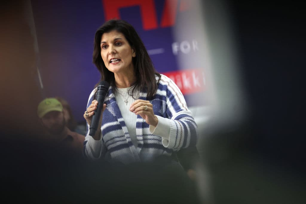 Haley Suggests the US Could āEnd Up With a President Harrisā After Biden Falls on Stage
