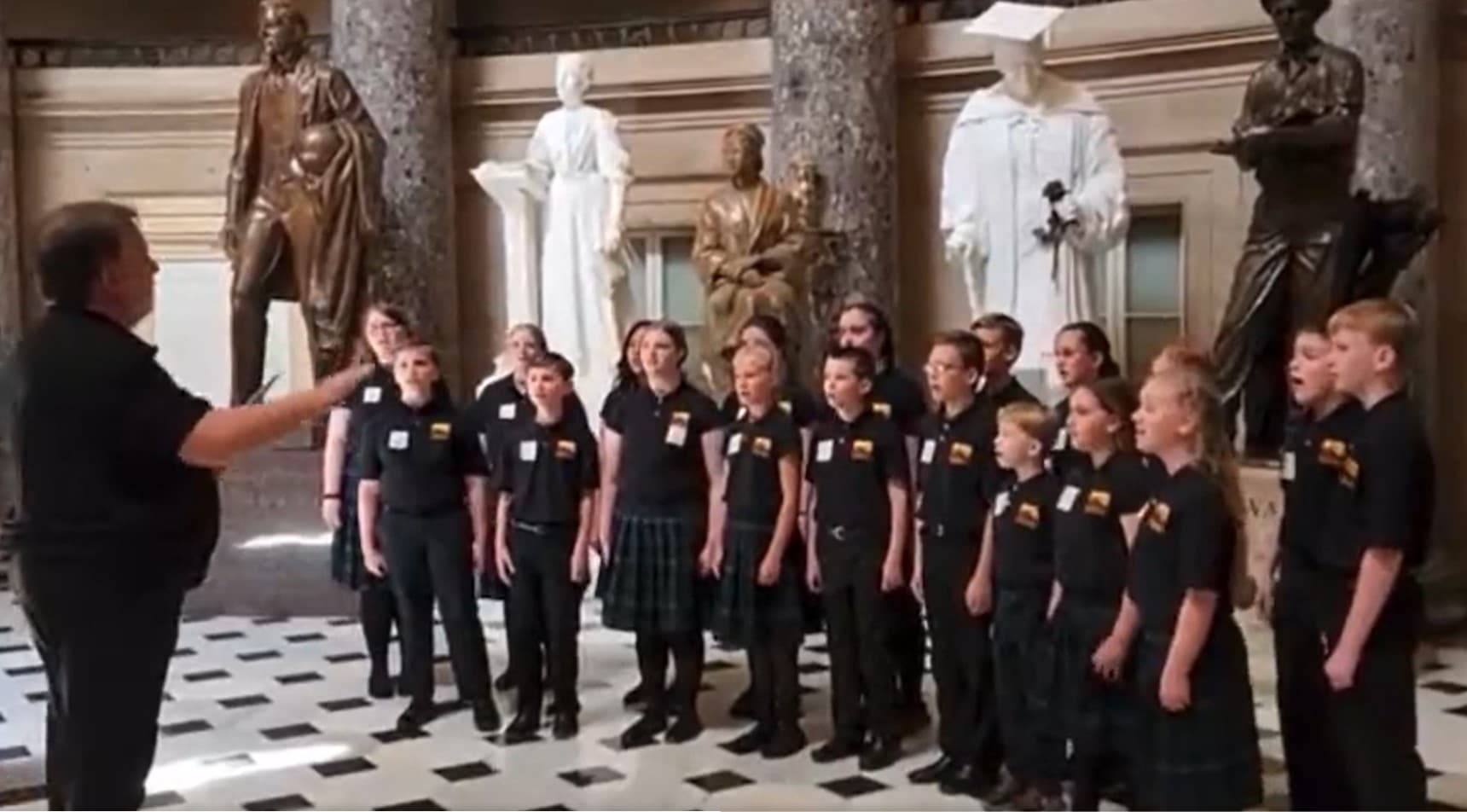 Trump Extends Huge Invitation to Childrenās Choir Stopped by Capitol Police for Singing National Anthem