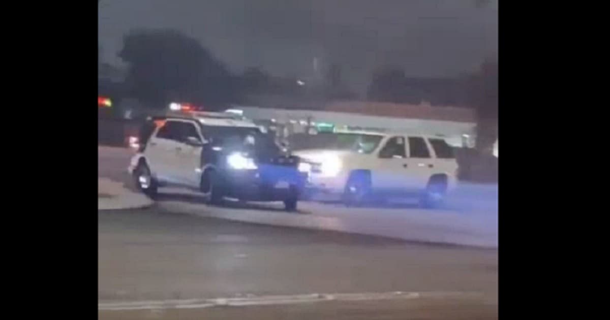 Driver Rams Patrol Car, Then Backs Vehicle Up and Does It Again â Deputy Doesnât Give Him Another Chance