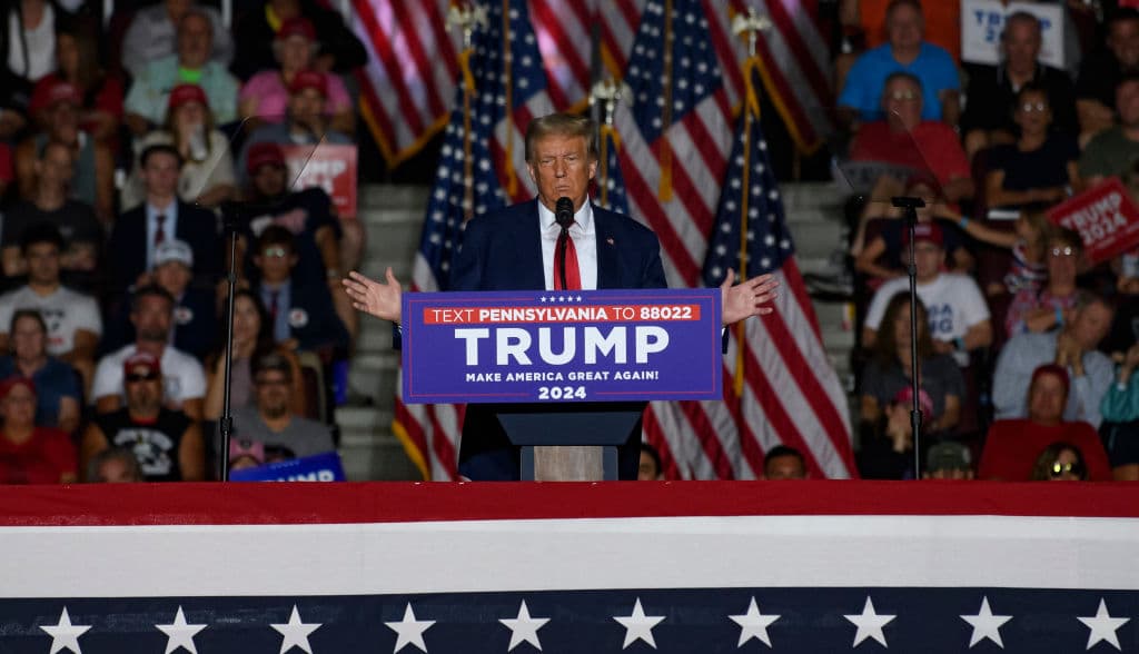 âJust Donât Fightâ: Trump Says Republicans âDonât Do Anythingâ About Biden