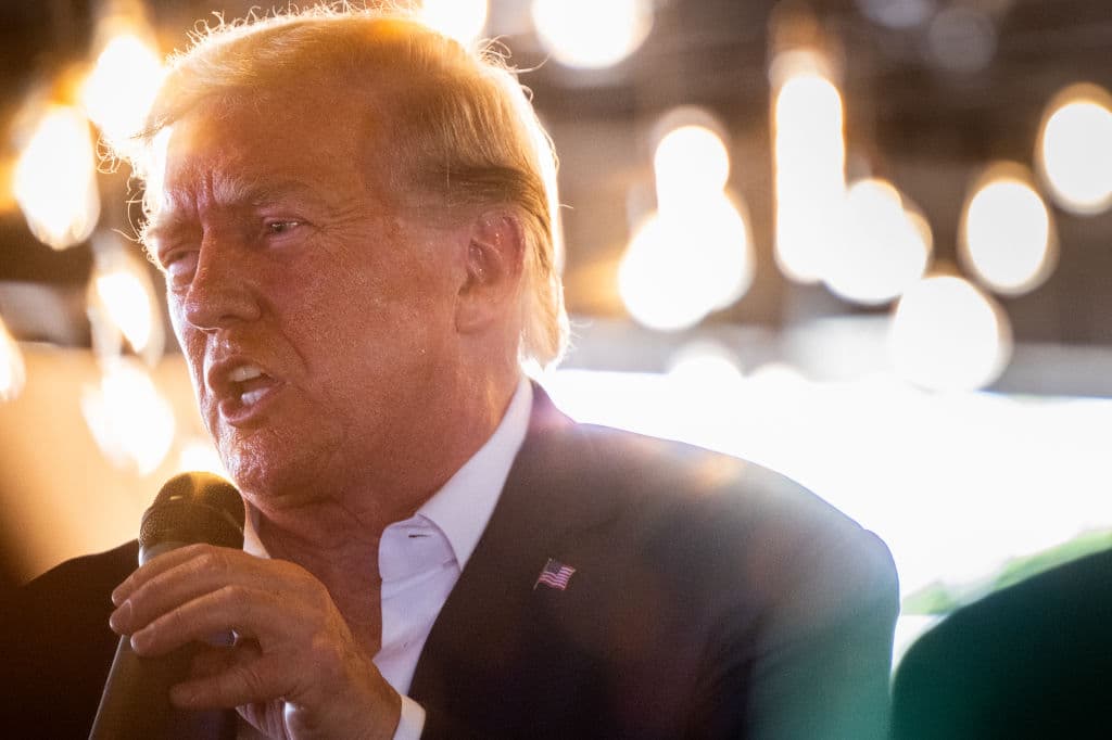 āUnbelievableā: DA and Presiding Judge Both Crack Jokes As Trump Is Indicted in Georgia