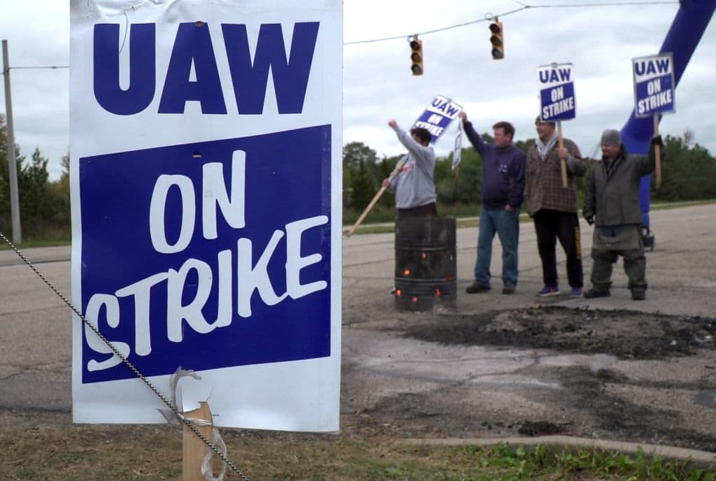Ford, GM, and Stellantis UAW Workers Go On Strike After Months of Failed Negotiations