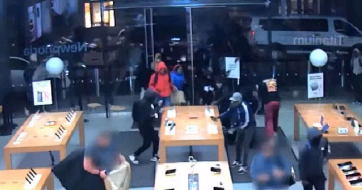 Trump Puts Store Robbers, Looters on Notice About What to âExpectâ, Boldly Pledges âRetributionâ