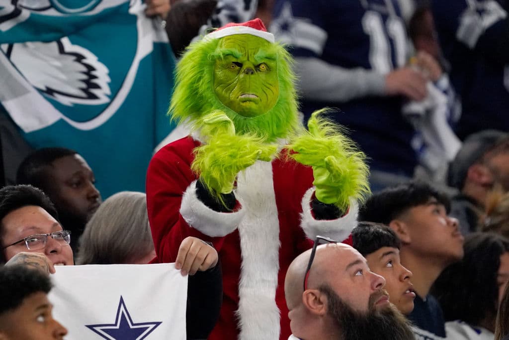 āSanta Is Fake. Jesus Is Realā: Texas Grinch Tells School Children