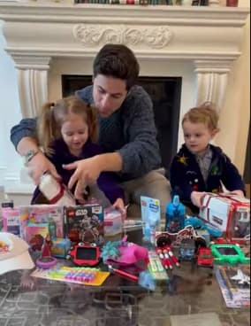 âSoft Spot in My Heartâ: David Henrie Says of Taking Part in Program Giving to Those in Need