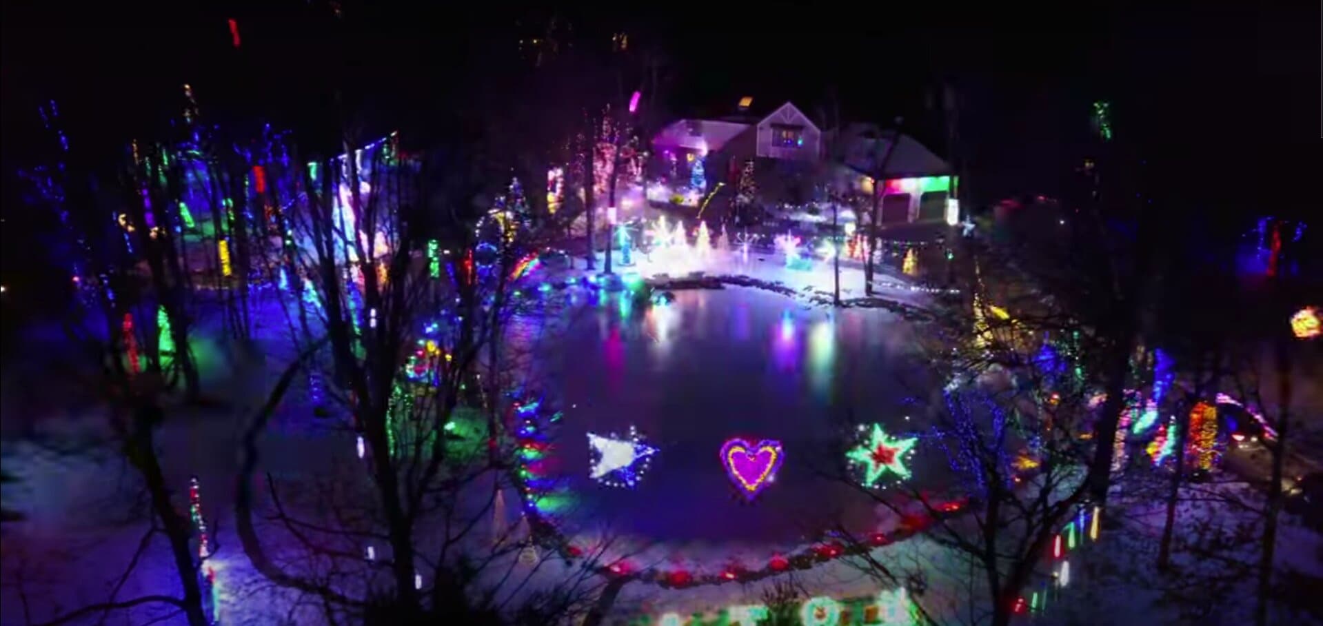World Record Christmas Lights Display Raises Money for Charity, Draws People to Small Town