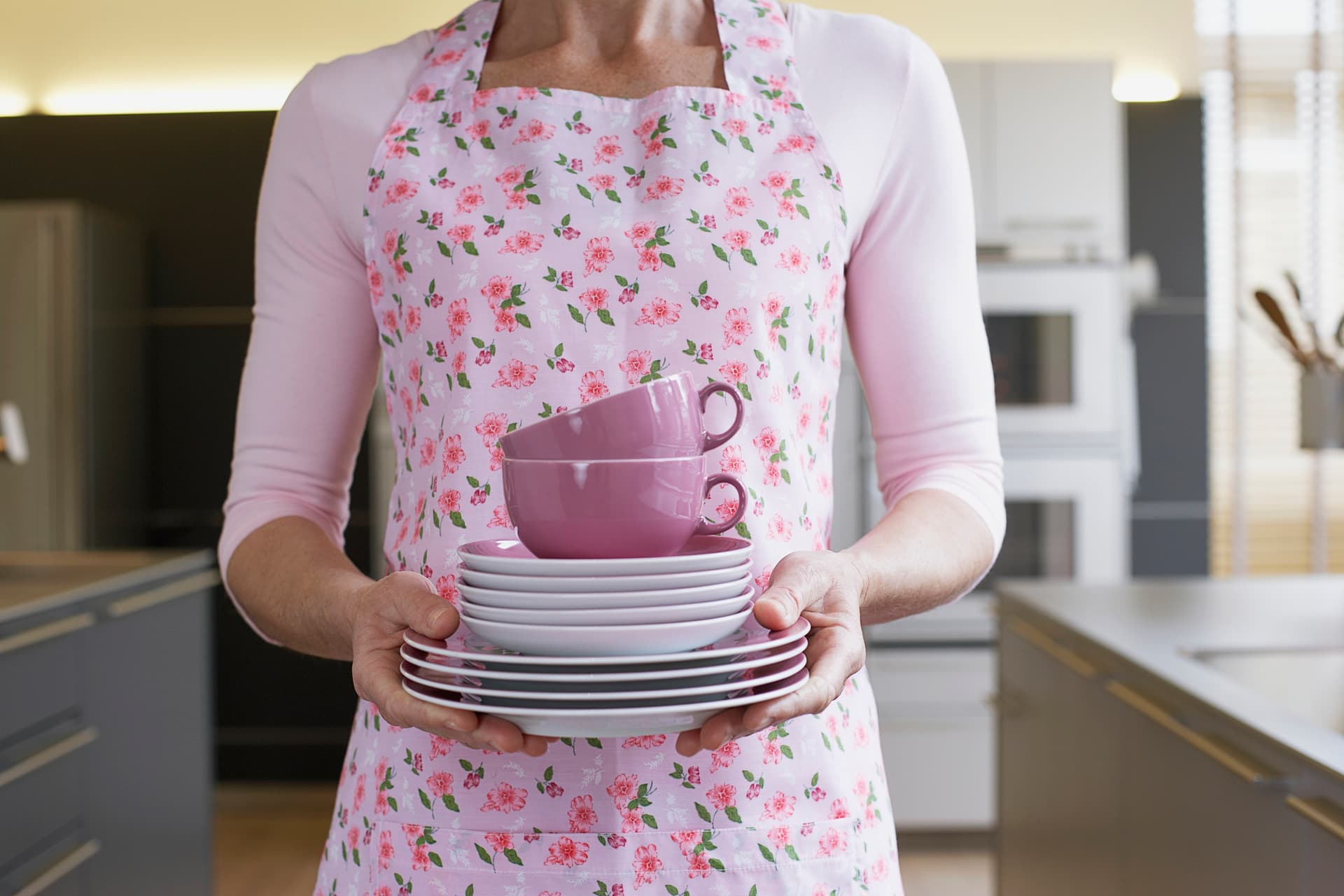 Woman Talks Leaving Feminism to Become âStay-at-Home Girlfriendâ