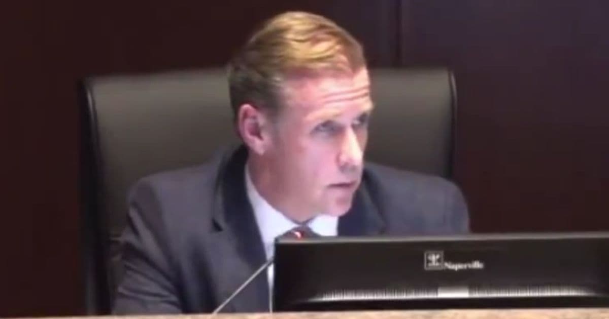 City Councilman Wants Migrants Housed in ‘Affluent’ Private Residences
