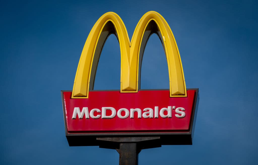 Fan Favorite McFlurry Flavor Returns to McDonaldâs, But Customers Notice Immediate Problem
