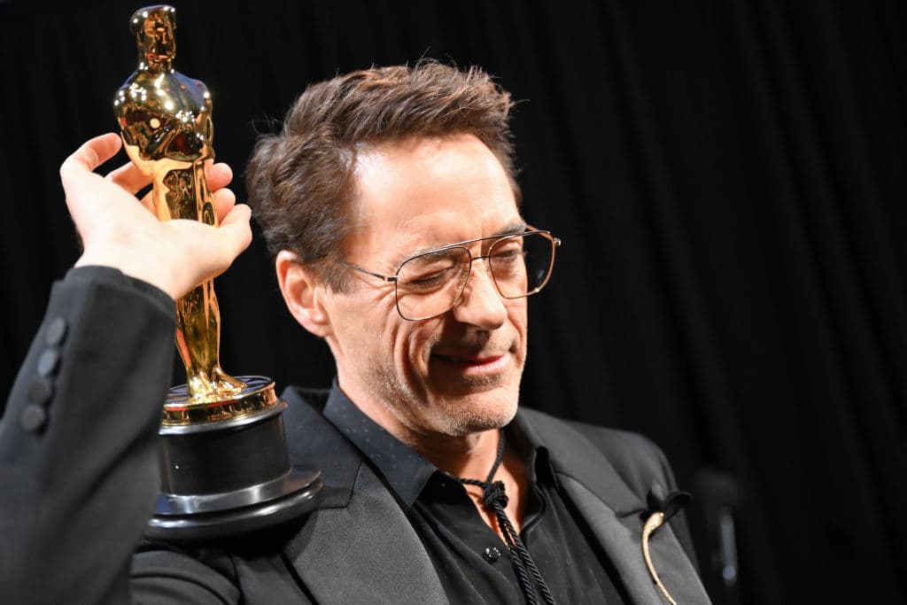 Jimmy Kimmel Under Fire for Marring Robert Downey Jr.âs Big Oscars Night with âGrossâ Cheap Shot